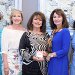   /   Credits: Photo by Robin May