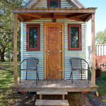   /   Credits: Photo by Robin May