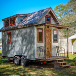   /   Credits: Photo by Robin May